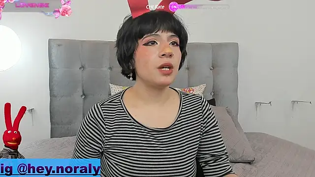 Snapshot of hey_noraly chatting on January 17, 2025, 4:26 pm hey noraly online show from January 17, 2025, 4:26 pm