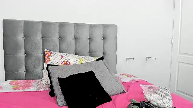 Snapshot of hey_noraly chatting on February 1, 2025, 7:36 am hey noraly online show from February 1, 2025, 7:36 am