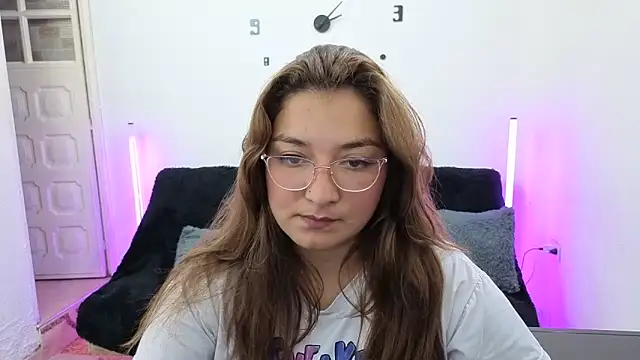  sweetcarla online show from February 7, 2026, 5:49 pm