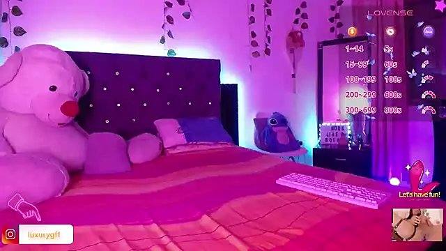 Pocahontaslovex online show from September 27, 2025, 6:18 am