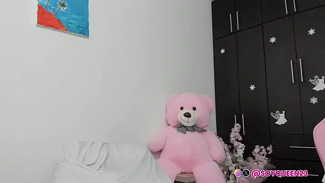 Soyqueen online show from September 21, 2025, 4:08 pm