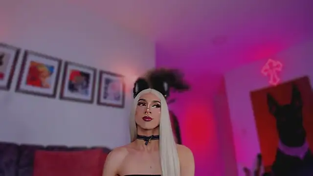 Snapshot of Taylor__foxxx chatting on October 31, 2025, 5:30 am Taylor foxxx online show from October 31, 2025, 5:30 am