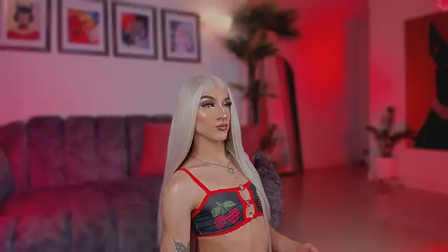 Snapshot of Taylor__foxxx chatting on February 18, 2026, 5:36 am Taylor foxxx online show from February 18, 2026, 5:36 am