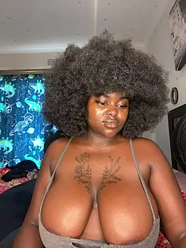 Honeycoco0211 online show from January 24, 2025, 1:57 pm
