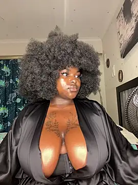 Honeycoco0211 online show from January 25, 2025, 9:35 pm