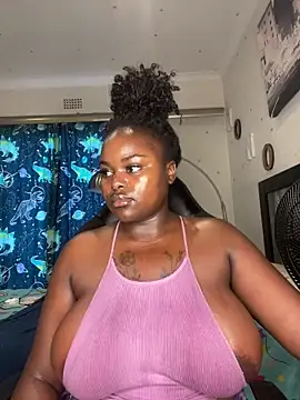Honeycoco0211 online show from February 6, 2025, 3:20 pm