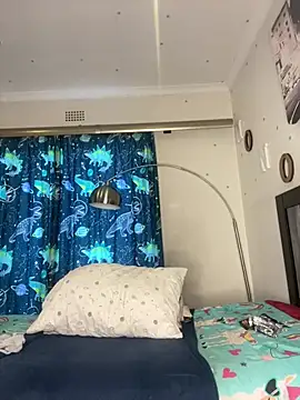 Honeycoco0211 online show from February 7, 2025, 3:41 pm