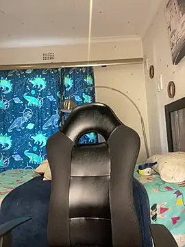 Honeycoco0211 online show from February 9, 2025, 5:08 am
