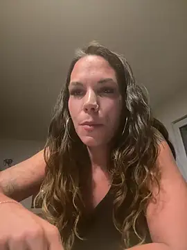 Lady Knaller online show from August 7, 2026, 8:11 pm