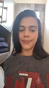 Deisy Torres online show from April 17, 2026, 8:23 pm