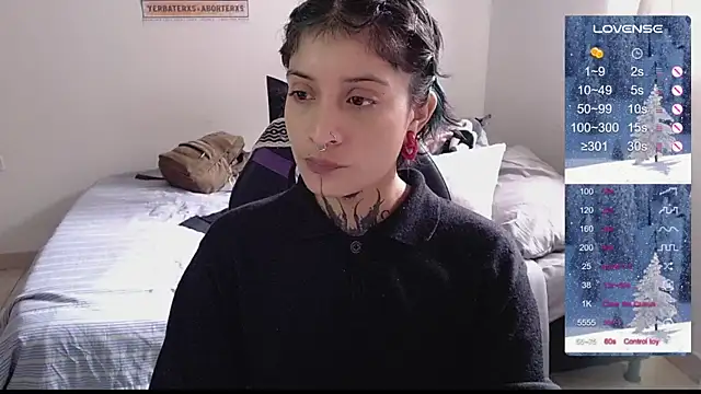 Snapshot of _Apola_77 chatting on December 27, 2024, 5:05 pm Apola 77 online show from December 27, 2024, 5:05 pm