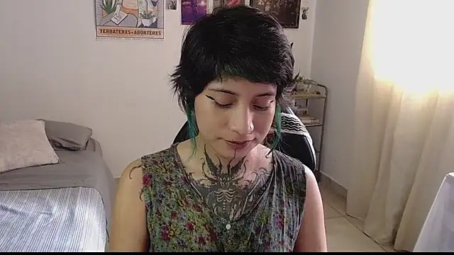 Snapshot of _Apola_77 chatting on January 15, 2025, 7:23 pm Apola 77 online show from January 15, 2025, 7:23 pm