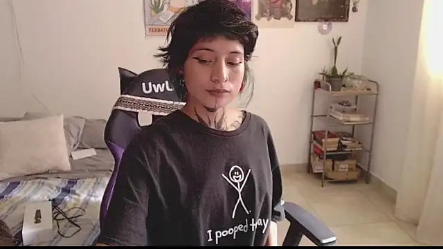 Snapshot of _Apola_77 chatting on January 22, 2025, 7:24 pm Apola 77 online show from January 22, 2025, 7:24 pm