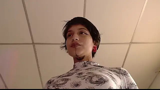 Snapshot of _Apola_77 chatting on February 7, 2025, 6:24 pm Apola 77 online show from February 7, 2025, 6:24 pm