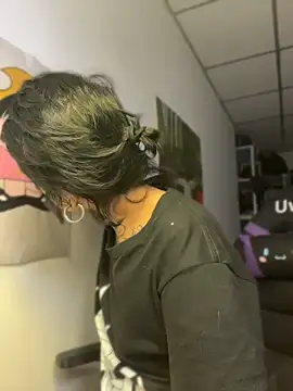 Snapshot of _Apola_77 chatting on April 9, 2026, 10:59 pm Apola 77 online show from April 9, 2026, 10:59 pm