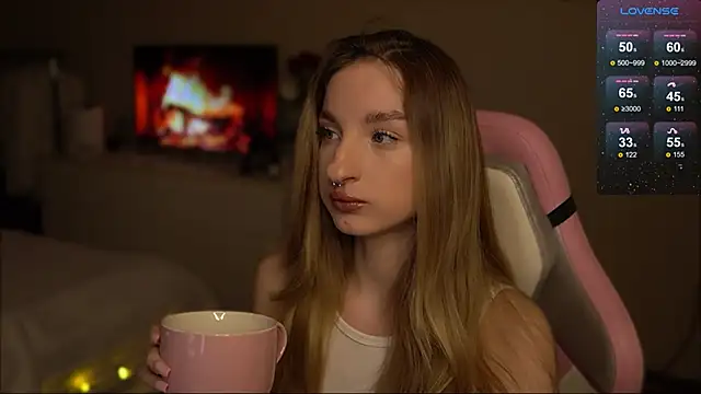 Snapshot of Lexy_kiky chatting on March 9, 2025, 10:08 pm Lexy kiky online show from March 9, 2025, 10:08 pm