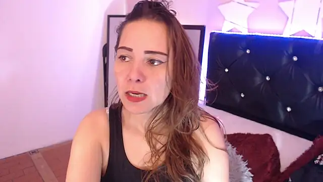 camila delarosa online show from November 20, 2025, 7:13 pm