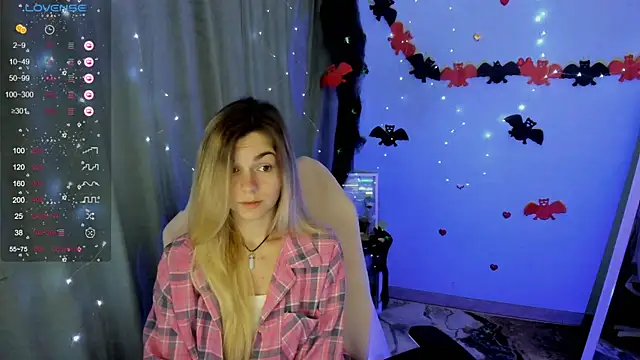 Sweet me  online show from October 26, 2025, 7:03 am