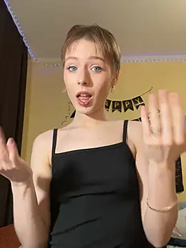 Crayzy Luv online show from March 9, 2025, 7:26 pm