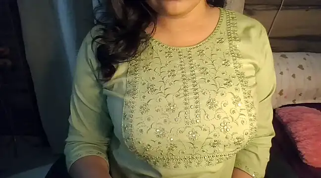 Snapshot of Trezza chatting on January 26, 2025, 8:57 am Trezza online show from January 26, 2025, 8:57 am