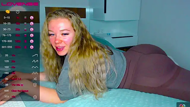 Snapshot of kitti_kaattt chatting on September 21, 2025, 4:03 am kitti kaattt online show from September 21, 2025, 4:03 am