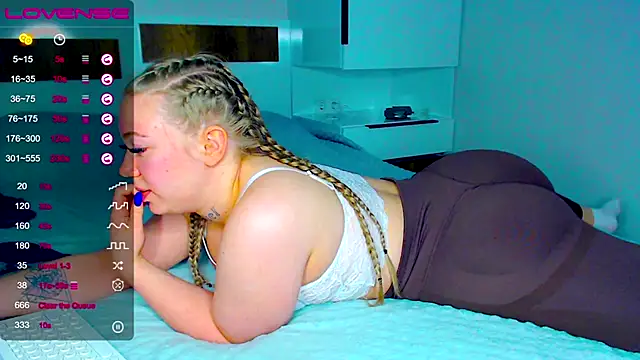 Snapshot of kitti_kaattt chatting on October 14, 2025, 4:13 am kitti kaattt online show from October 14, 2025, 4:13 am