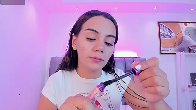 martina mancini online show from January 9, 2026, 12:08 pm