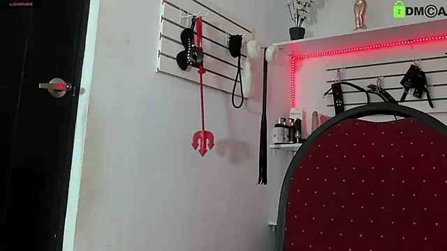 Snapshot of Alejandra_Dunn chatting on January 13, 2025, 1:49 pm Alejandra Dunn online show from January 13, 2025, 1:49 pm