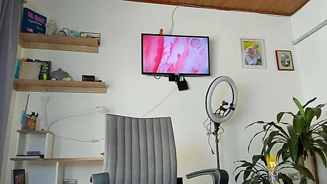 manucute 23  online show from January 7, 2026, 3:03 pm