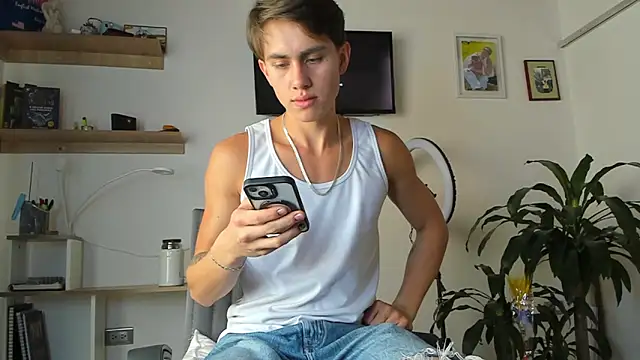 Snapshot of manucute_23_ chatting on February 5, 2026, 3:38 pm manucute 23 online show from February 5, 2026, 3:38 pm