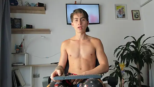 Snapshot of manucute_23_ chatting on February 13, 2026, 2:13 pm manucute 23 online show from February 13, 2026, 2:13 pm