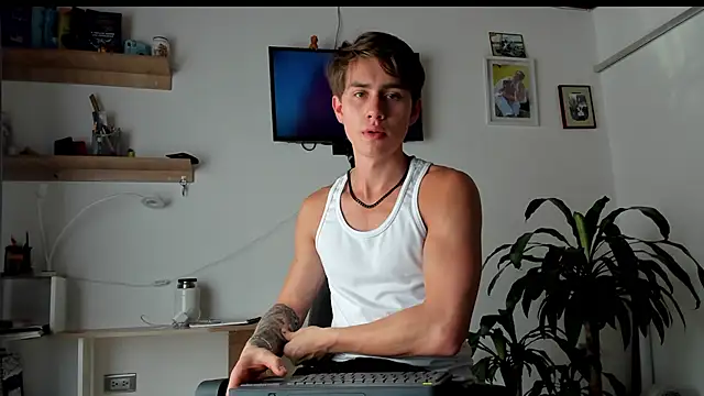 Snapshot of manucute_23_ chatting on February 27, 2026, 7:58 pm manucute 23 online show from February 27, 2026, 7:58 pm