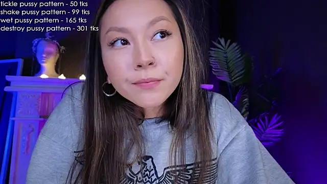 im casey online show from February 25, 2025, 9:20 am