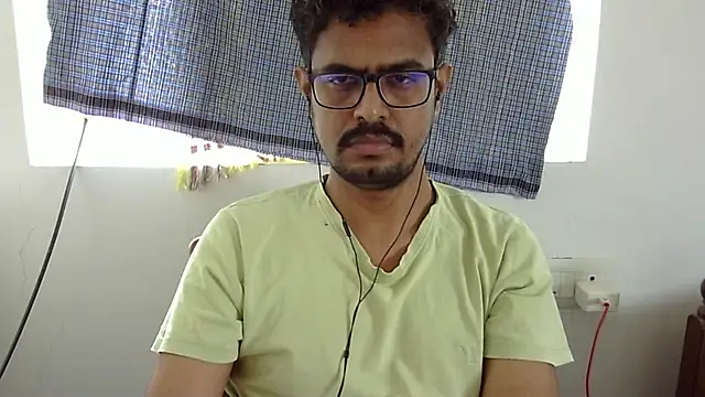 The SHY uncut online show from November 9, 2025, 6:23 am