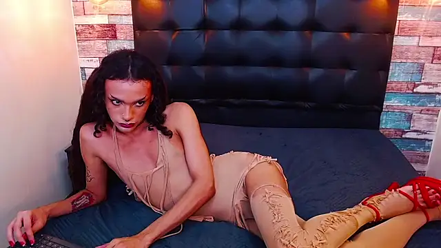 Snapshot of Foxy_Ella_ chatting on March 7, 2026, 3:31 pm Foxy Ella online show from March 7, 2026, 3:31 pm