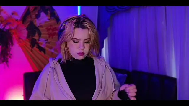 Snapshot of albaismynameX chatting on November 10, 2025, 12:15 pm albaismynameX online show from November 10, 2025, 12:15 pm