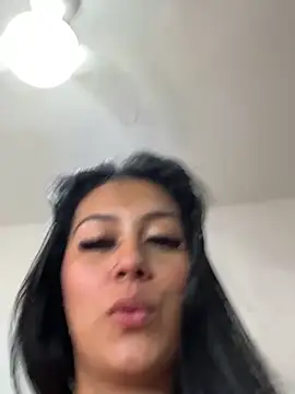 Miss Racheal BR online show from May 11, 2026, 12:55 pm