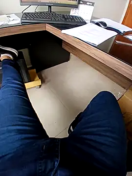 Snapshot of braza66 chatting on April 10, 2026, 2:44 pm braza66 online show from April 10, 2026, 2:44 pm