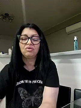 Milf Abigail online show from May 26, 2026, 2:29 am