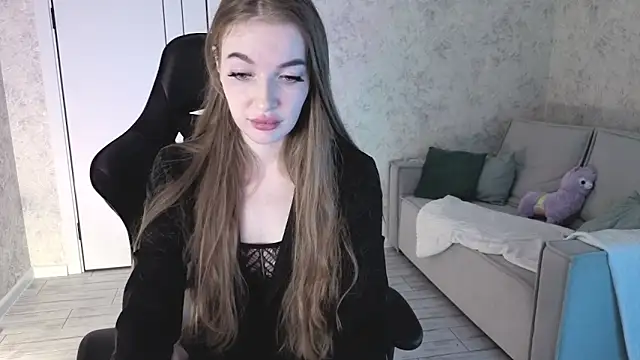 LissaCain online show from May 14, 2026, 4:52 am