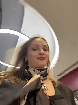 Snapshot of LadyTatiana_Madam chatting on February 4, 2026, 6:03 pm LadyTatiana Madam online show from February 4, 2026, 6:03 pm