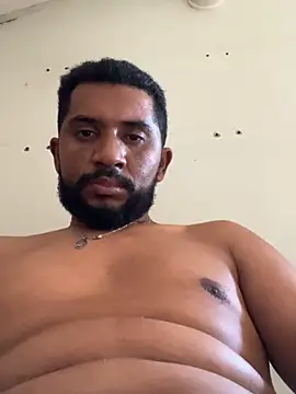 MiddlingAffluent online show from February 13, 2026, 6:59 pm