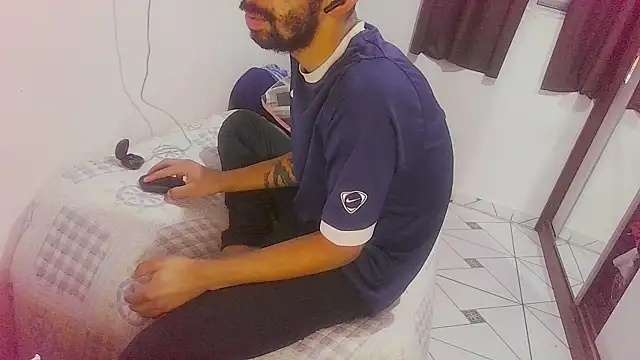 Snapshot of UncutToyBoy23cm chatting on November 9, 2025, 5:50 am UncutToyBoy23cm online show from November 9, 2025, 5:50 am