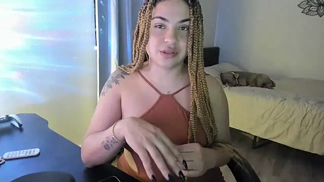 Snapshot of MelSaunders chatting on December 20, 2024, 3:47 am MelSaunders online show from December 20, 2024, 3:47 am