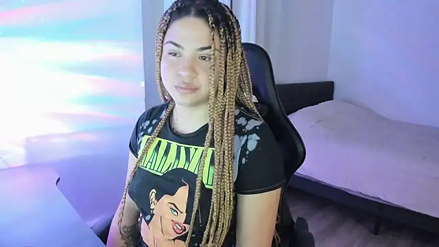 Snapshot of MelSaunders chatting on December 22, 2024, 3:11 am MelSaunders online show from December 22, 2024, 3:11 am