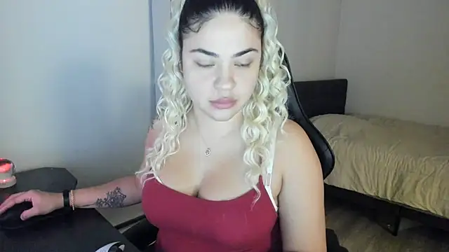 Snapshot of MelSaunders chatting on January 9, 2025, 3:15 am MelSaunders online show from January 9, 2025, 3:15 am