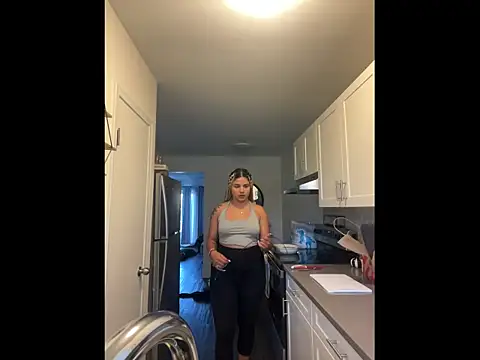 Snapshot of MelSaunders chatting on September 10, 2025, 9:59 pm MelSaunders online show from September 10, 2025, 9:59 pm