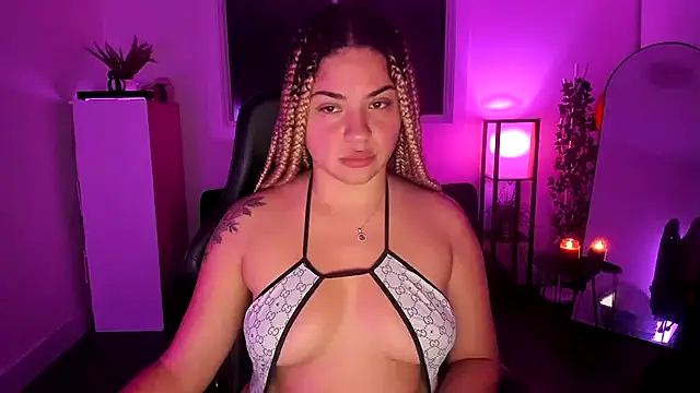 Snapshot of MelSaunders chatting on November 6, 2025, 3:18 am MelSaunders online show from November 6, 2025, 3:18 am