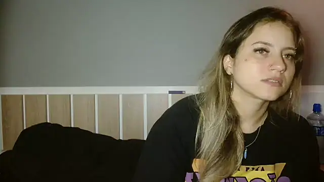 Snapshot of 520_Loirex_741 chatting on December 15, 2024, 2:19 am 520 Loirex 741 online show from December 15, 2024, 2:19 am