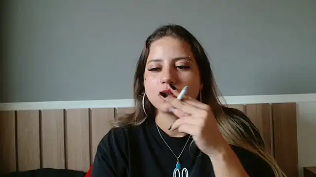 Snapshot of 520_Loirex_741 chatting on December 22, 2024, 10:06 am 520 Loirex 741 online show from December 22, 2024, 10:06 am